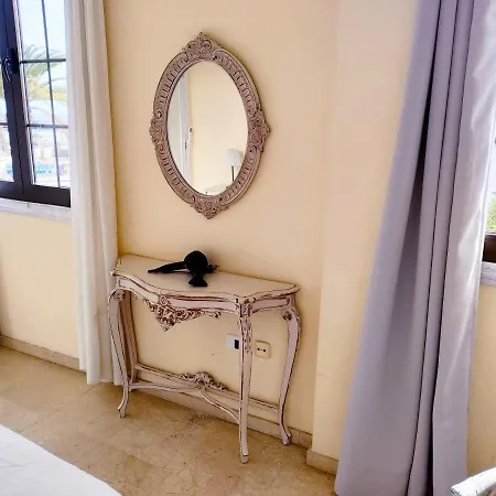 Terraza Del Atlantico, Un Oasis En La Ciudad سانتا كروز دي تينيريف