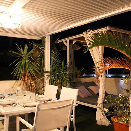 Terraza Del Atlantico, Un Oasis En La Ciudad 圣克鲁斯-德特内里费